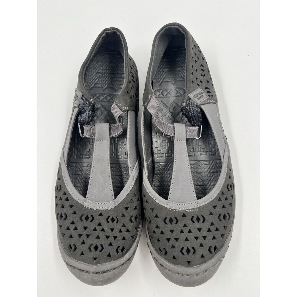 MUKLUK SPORT women's Samantha sporty sandals size 7 Gray laser cut flat shoes